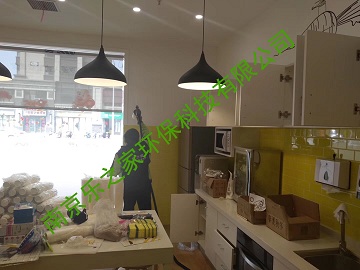 Ӣ�ڽ����������У��